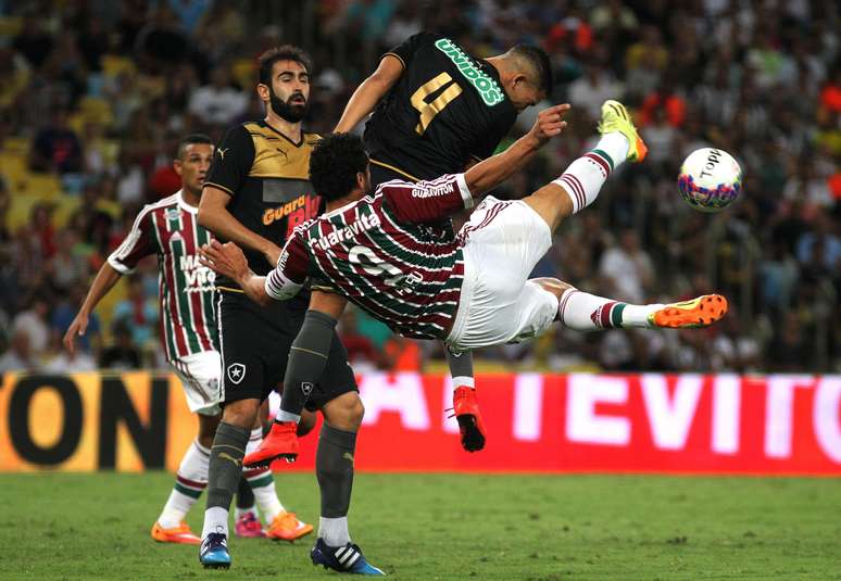 <p>Fluminense foi pior no primeiro tempo</p>