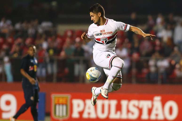 Alexandre Pato anotou o segundo gol do São Paulo na partida, já na etapa complementar