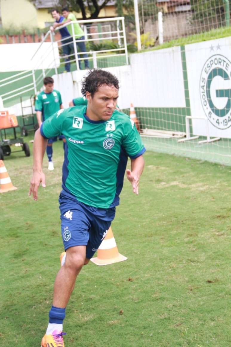 Alex Alves confia na defesa esmeraldina