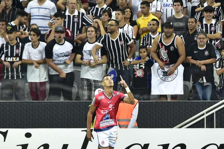 Com passagens por Náutico e Atlético-PR, Crislan foi o artilheiro da primeira fase do Campeonato Paulista
