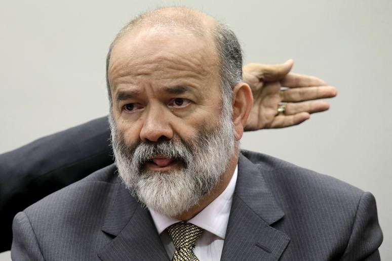 <p>Tesoureiro do PT, João Vaccari Neto, em depoimento na CPI da Petrobras, em 09 de abril</p>