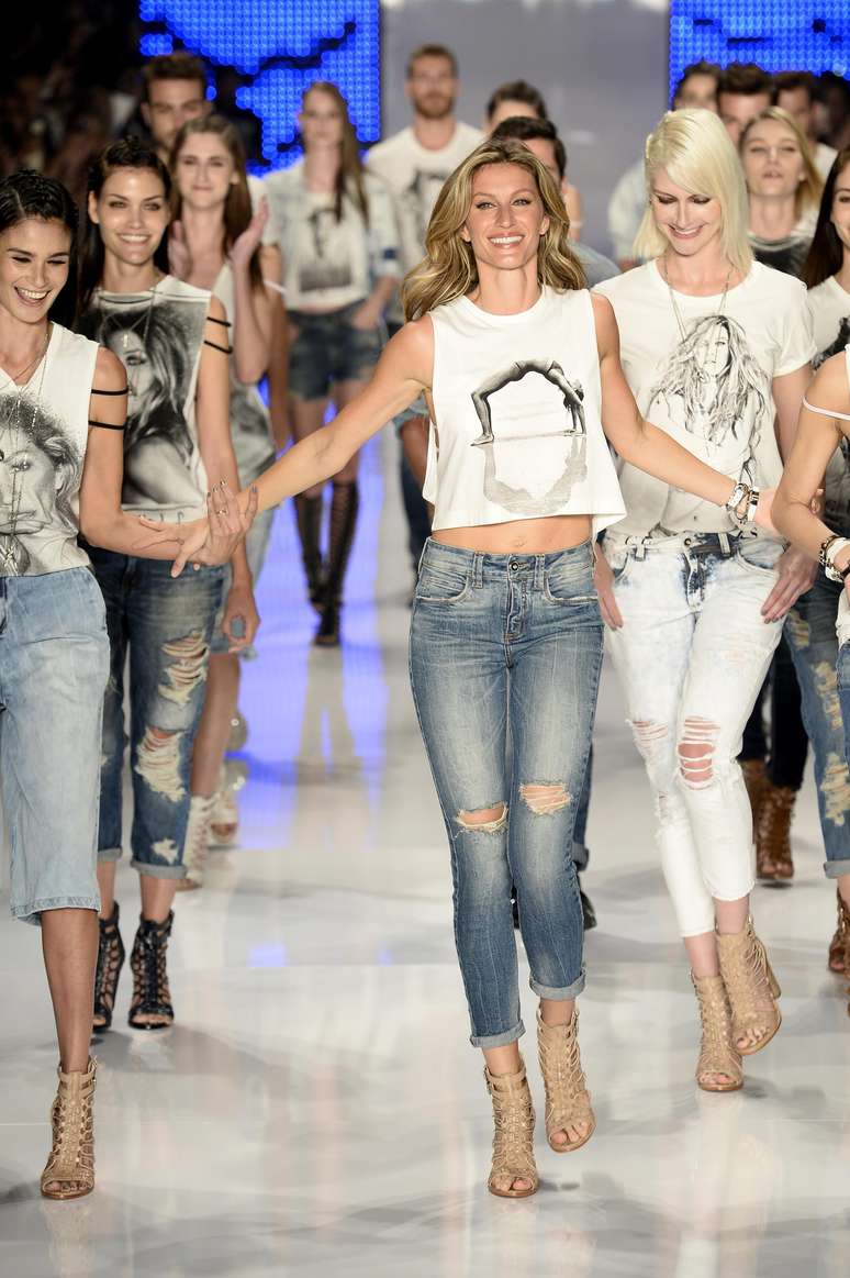 <p>Gisele após seu último desfile</p>