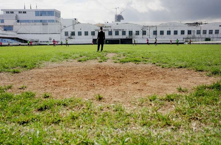 Campo do São Cristóvão só é utilizado para treinos