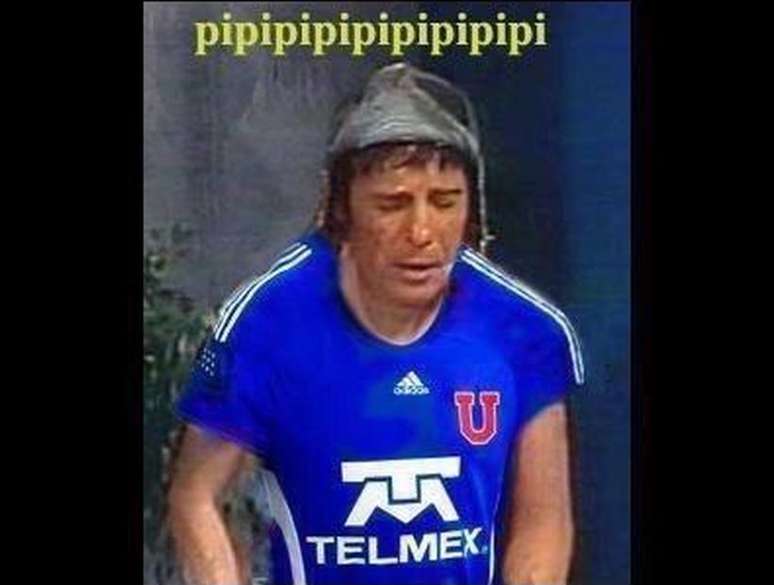 Com a camisa da Universidad de Chile, at&eacute; o Chaves chora a elimina&ccedil;&atilde;o
