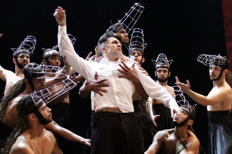 Jarbas Homem de Mello traz bagagem de flamenco e dos musicais para a ópera