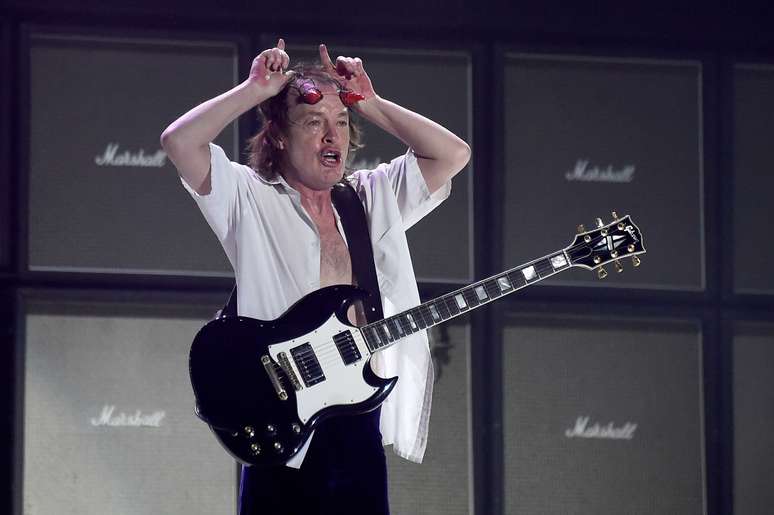 Brian Johnson e Angus Young se apresentaram com o AC/DC na noite dessa sexta-feira (17) no Coachella, nos Estados Unidos