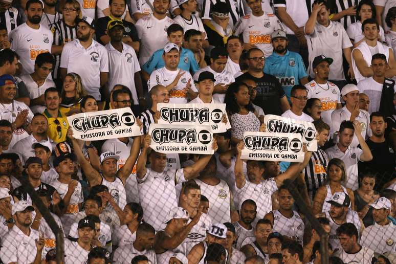 Torcida do Santos não está nada satisfeita com a Rede Globo