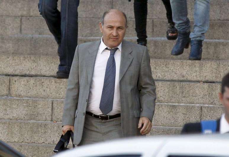 Promotor Javier De Luca deixa um tribunal federal em Buenos Aires, na Argentina, nesta segunda-feira. 20/04/2015