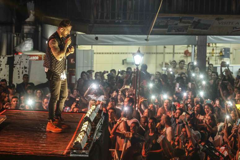 Lucas Lucco se apresenta no CTN em São Paulo