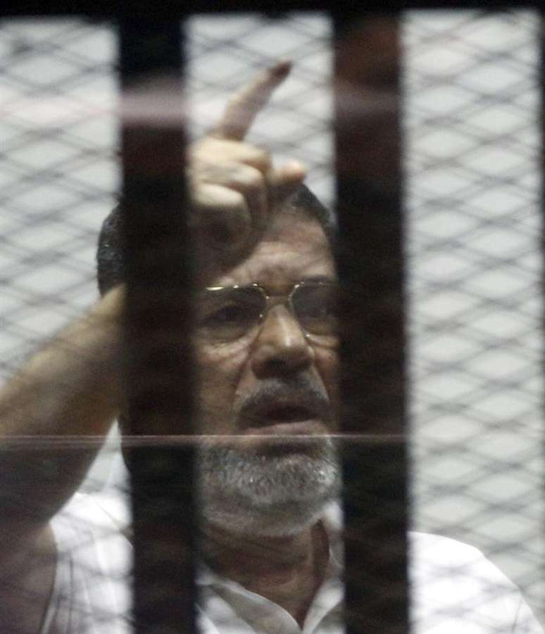 <p>Ex-presidente egipcio Mohamed Mursi foi condenado</p>