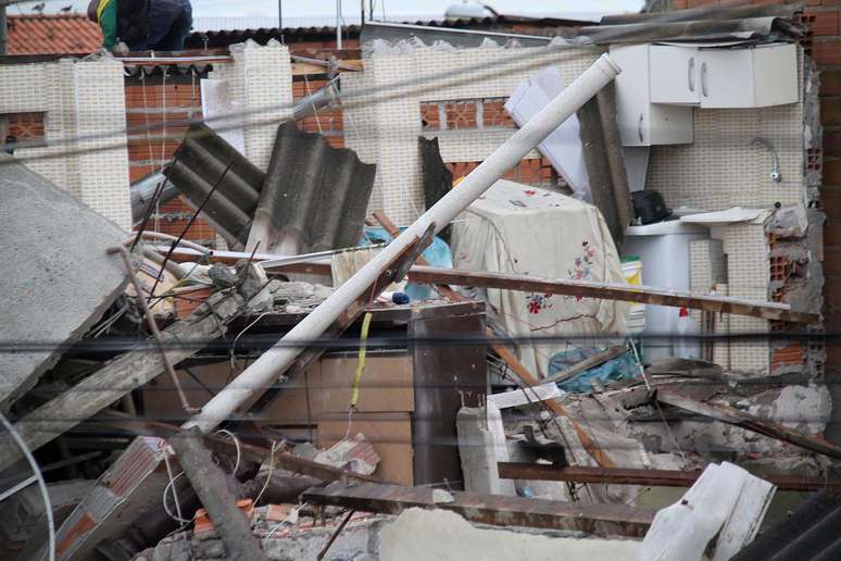 Casa ficou completamente destruída em Suzano