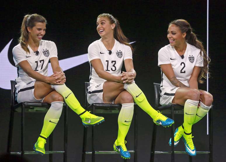 Novo uniforme dos Estados Unidos para o Mundial Feminino de 2015, no Canadá