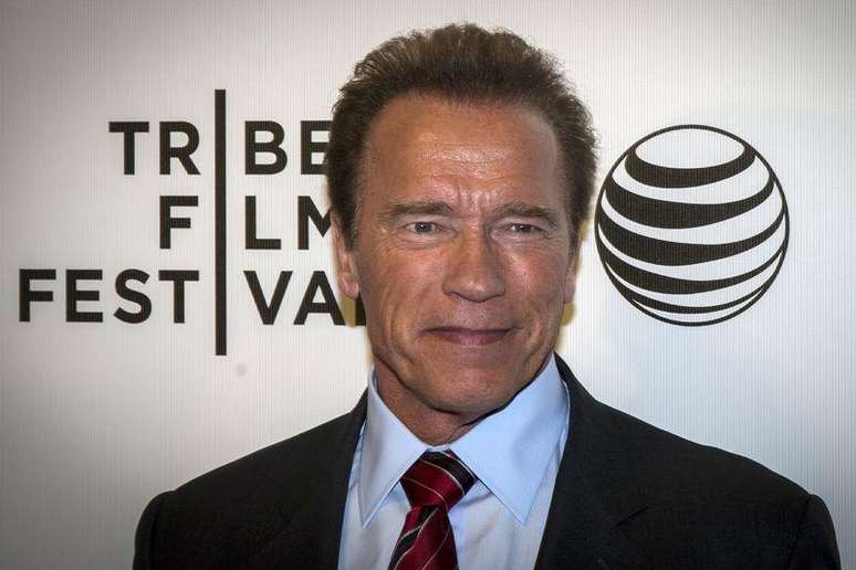 Ator Arnold Schwarzenegger chega à pré-estreia do seu filme "Maggie" no Festival de Cinema de Tribeca, em Nova York, na quarta-feira. 22/04/2015