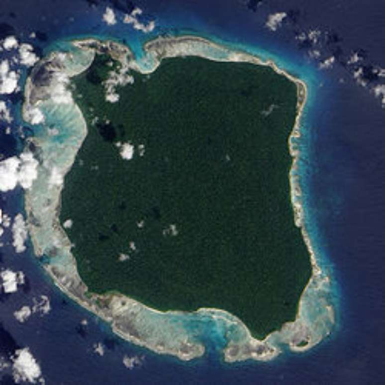 Ilha de Sentinela do Norte (uma das formadoras do arquipélago de Andamão) é habitada pelos Sentineleses
