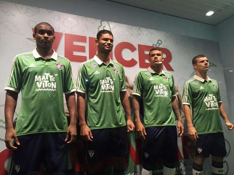 Fluminense lança camisa toda verde no Rio de Janeiro