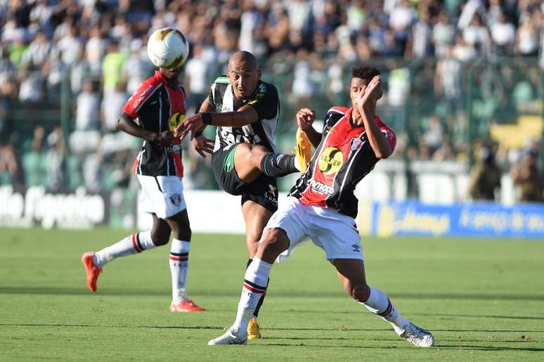 Figueirense não acertou o pé contra o Joinville 