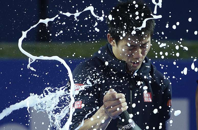 Nishikori faz festa com título em Barcelona