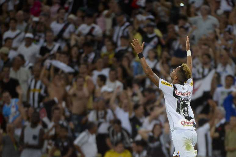 Rafael Silva marcou aos 46min do segundo tempo para dar vitória ao Vasco no jogo de ida