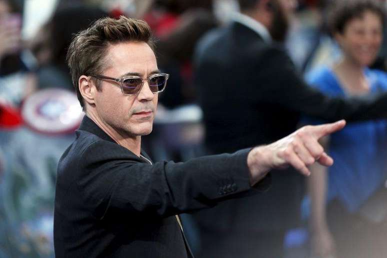 Robert Downey Jr. posa na première de "Vingadores: Era de Ultron", em Londres. 21/04/2015