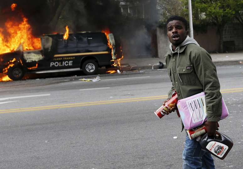 Autoridades declaram toque de recolher em Baltimore a partir desta terça-feira