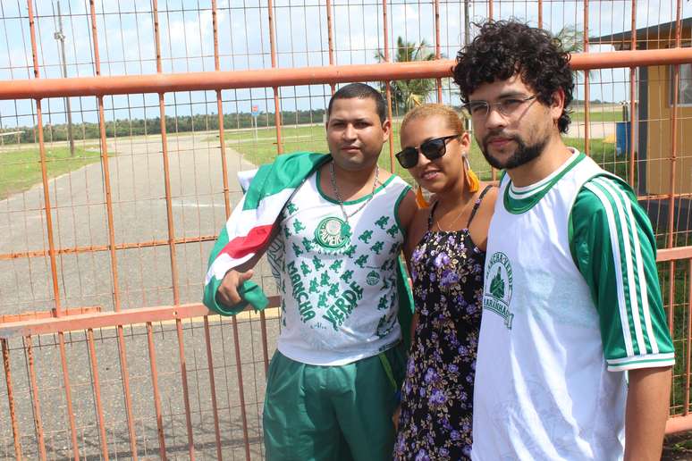 Torcedores foram prestigiar chegada do Palmeiras ao Maranhão