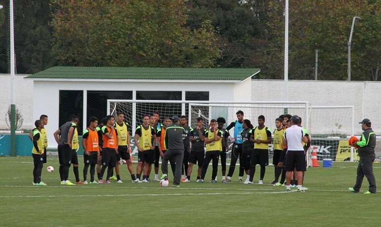 Treinos do Coritiba serão fechados até sábado, quando a torcida acompanha o último trabalho antes da final