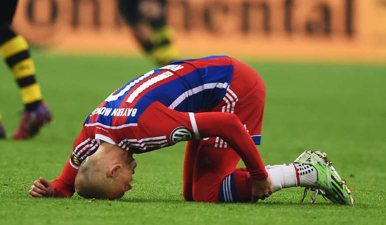 Robben sentiu contusão durante jogo contra o Borussia Dortmund