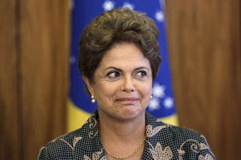 Dilma decidiu não fazer um pronunciamento em cadeia nacional de rádio e TV no Dia do Trabalho