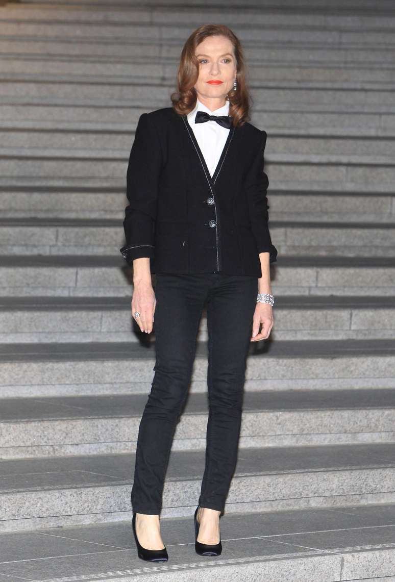 A atriz francesa Isabelle Huppert foi outra convidada da grife