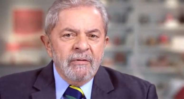 Imagem de reprodução do programa, em que Lula critica o PL 4330