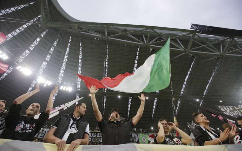 Torcida da Juventus faz festa por t&iacute;tulo do Italiano