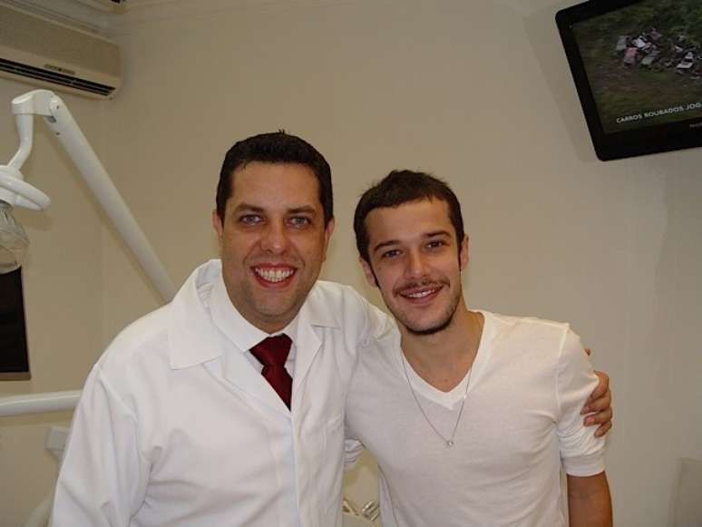 O dentista Anderson Bernal com Jayme Matarazzo