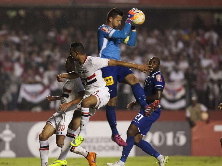 Fábio teve ótima atuação no Morumbi