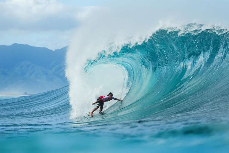 Miguel Pupo &eacute; filho de surfista e gosta de pegar tubos