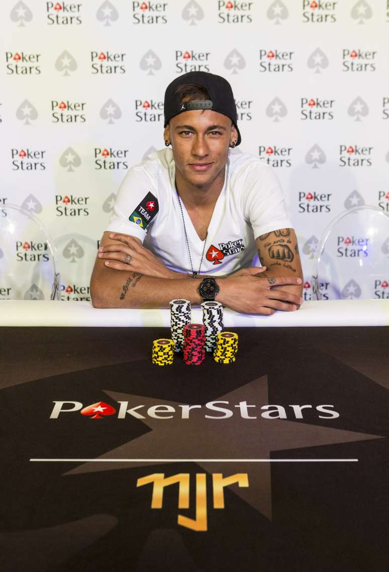 Jogador disse que quer jogar uma partida online contra Ronaldo