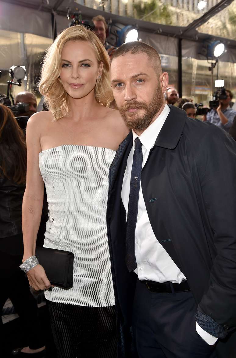 Os protagonistas do filme, Charlize Theron e Tom Hardy