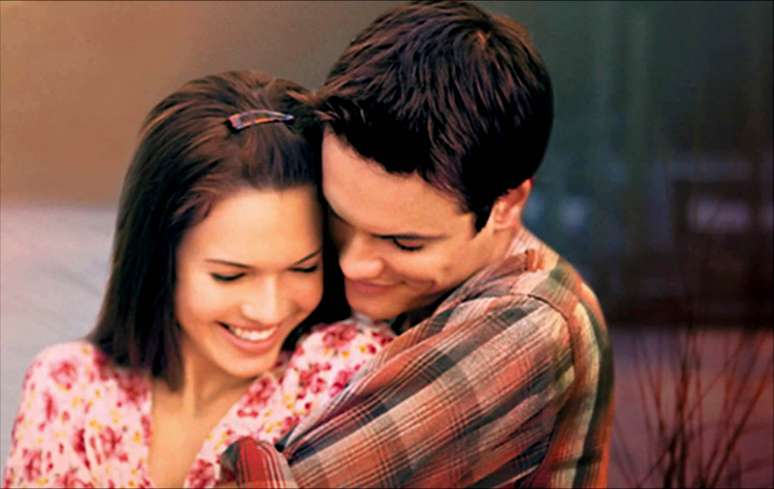 “Um Amor para Recordar” arranca lágrimas da mulherada com o personagem Jamie Sullivan (Mandy Moore), que é completamente apaixonado por Landon Carter (Shane West) 