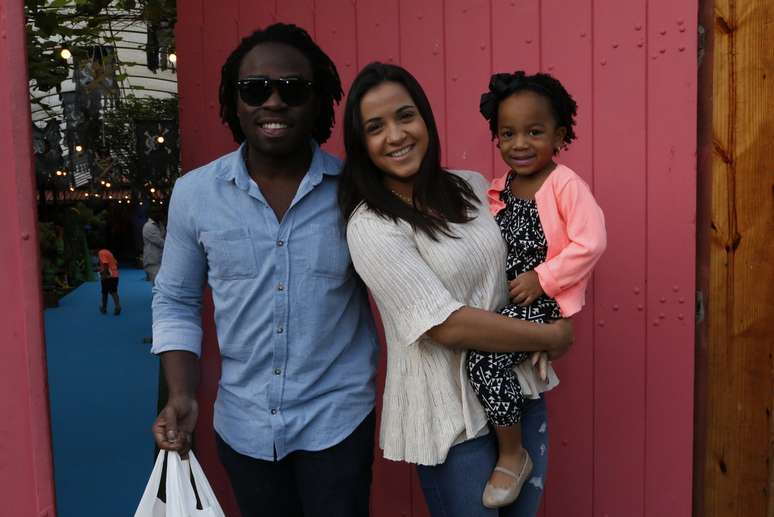 Douglas Silva, do 'Esquenta', foi com a fam&iacute;lia