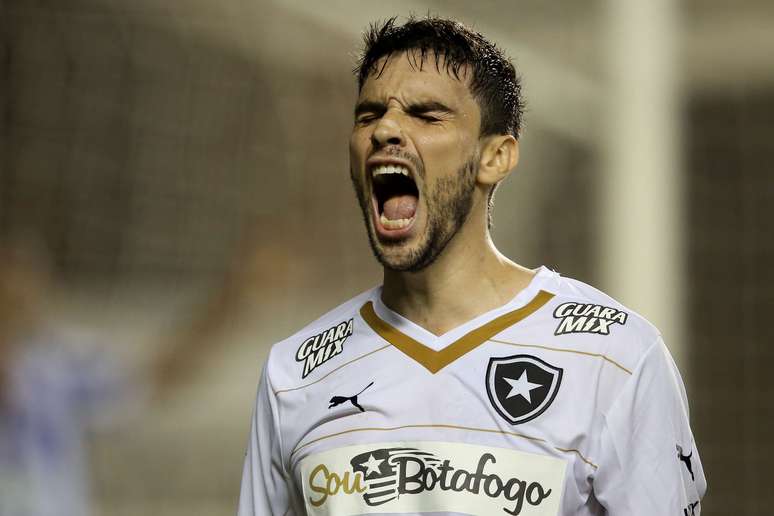 Rodrigo Pimpão fez o gol da vitória do Botafogo