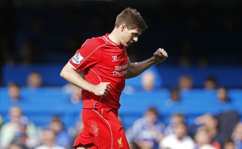 Steven Gerrard marcou em seu último clássico com a camisa do Liverpool
