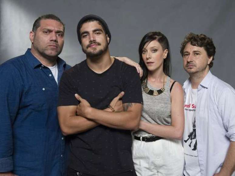 A turma barra pesada de Parais&oacute;polis: Bazunga (Marcio Ros&aacute;rio), Grego (Caio Castro), Ximena (Caroline Abras) e Sereno (Leandro Daniel). Fotos: Divulga&ccedil;&atilde;o/TV Globo