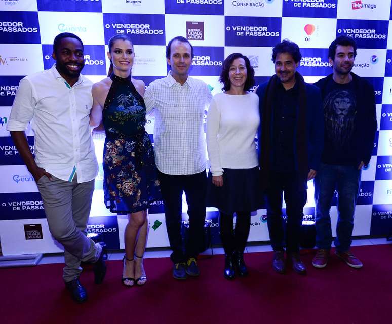 O elenco de 'O Vendedor de Passados'