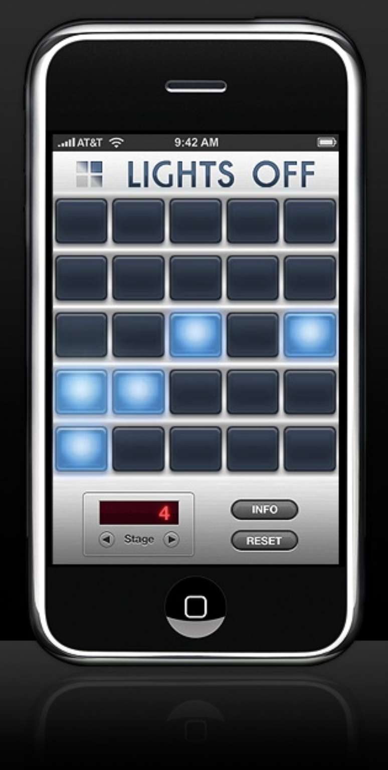 O Lights Off foi o primeiro game desenvolvido especialmente para iPhone, em 2007