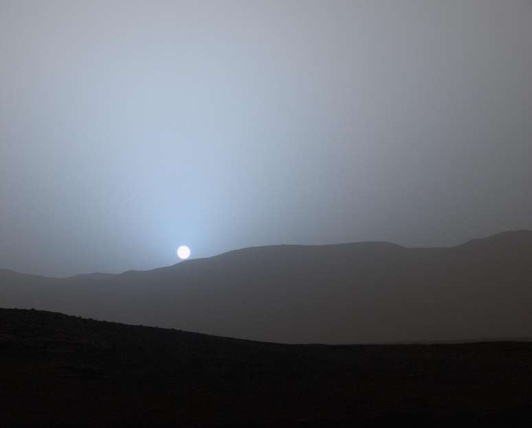 Imagens mostram o pôr do Sol em Marte do mesmo modo como ele seria visto por uma pessoa