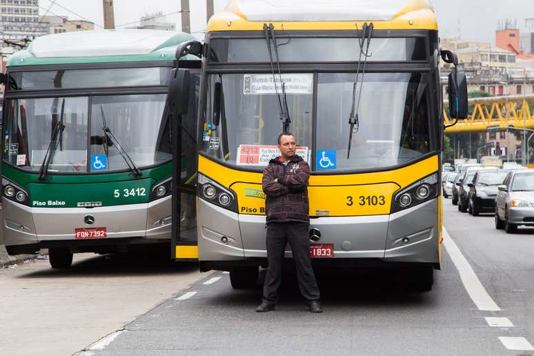 Motoristas cruzaram os braços nesta terça-feira em São Paulo