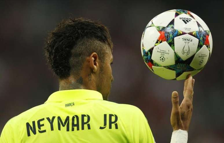 Neymar durante partida contra o Bayern de Munique na semifinal da Liga dos Campeões.   12/05/2015 
Reuters / Ina Fassbender.