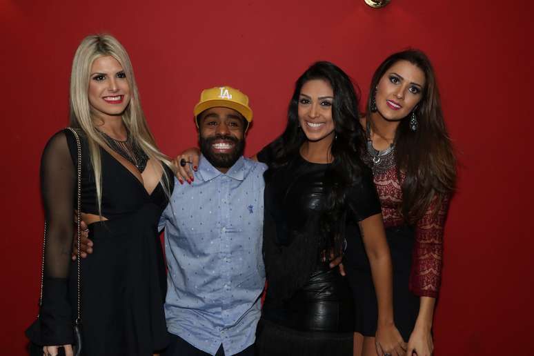 Anivers&aacute;rio ex-BBB Amanda