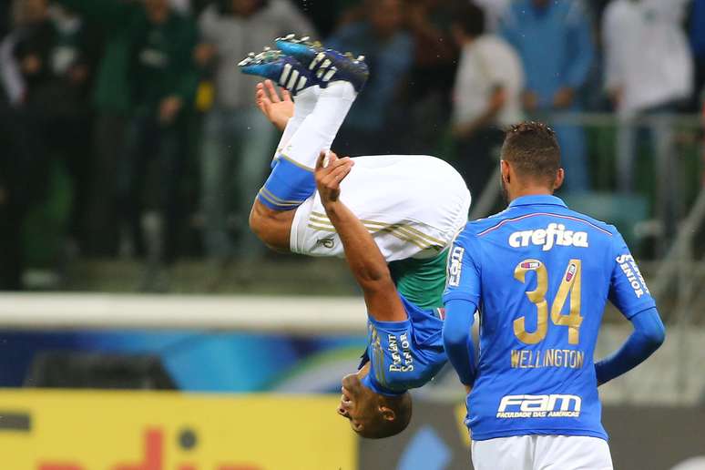 Vitor Hugo já teve seus saltos mortais proibidos no Palmeiras