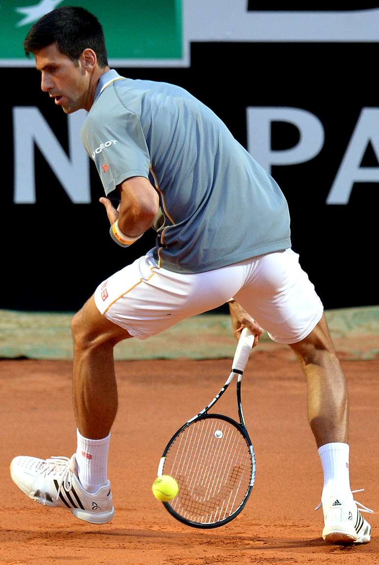 Djokovic mostra habilidade em Roma