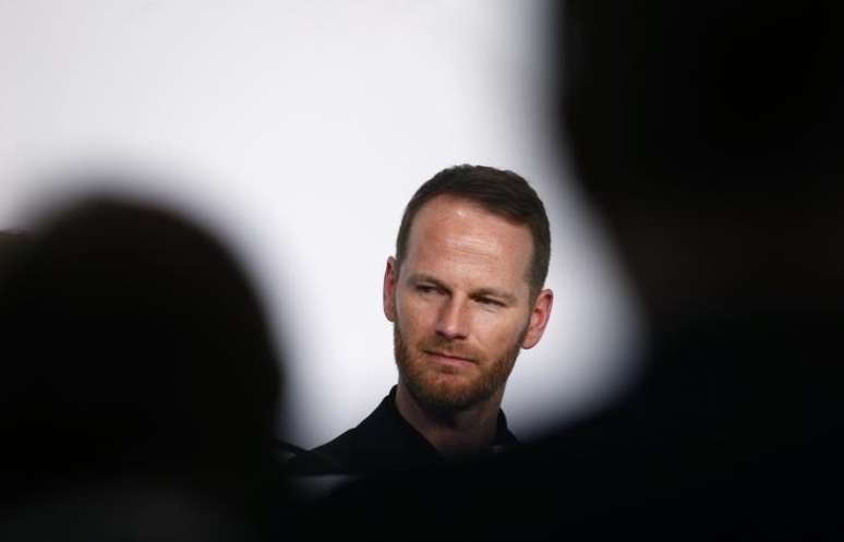 Diretor Joachim Trier concede entrevista coletiva sobre seu filme "Louder Than Bomb", no Festival de Cinema de Cannes, sul da França, nesta segunda-feira. 18/05/2015